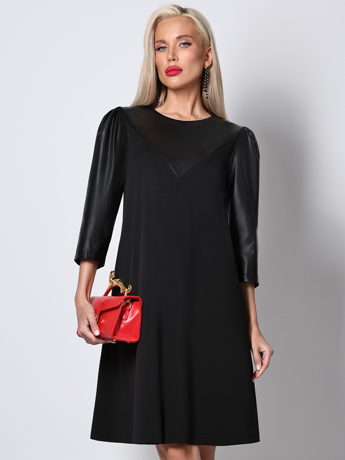 Платье черное с рукавами и кокеткой из экокожиП-4129-0452